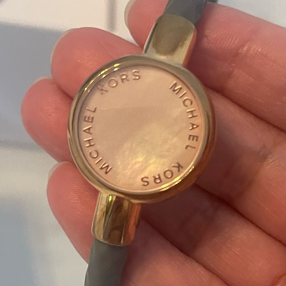 GUC- Authentic Mk Crosby Activity trackers - Picture 9 of 10